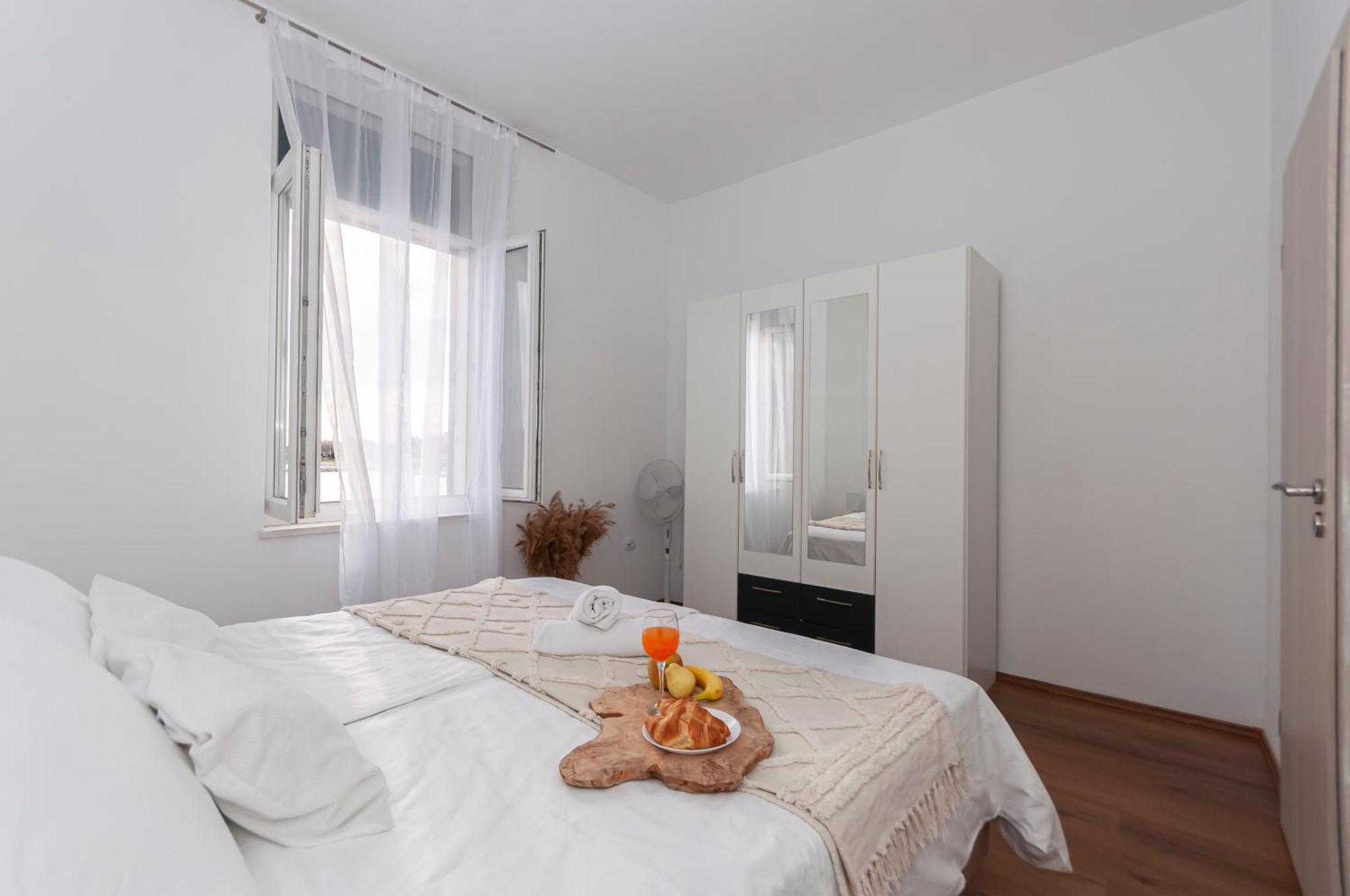 Tanja Apartment Omis Exterior photo